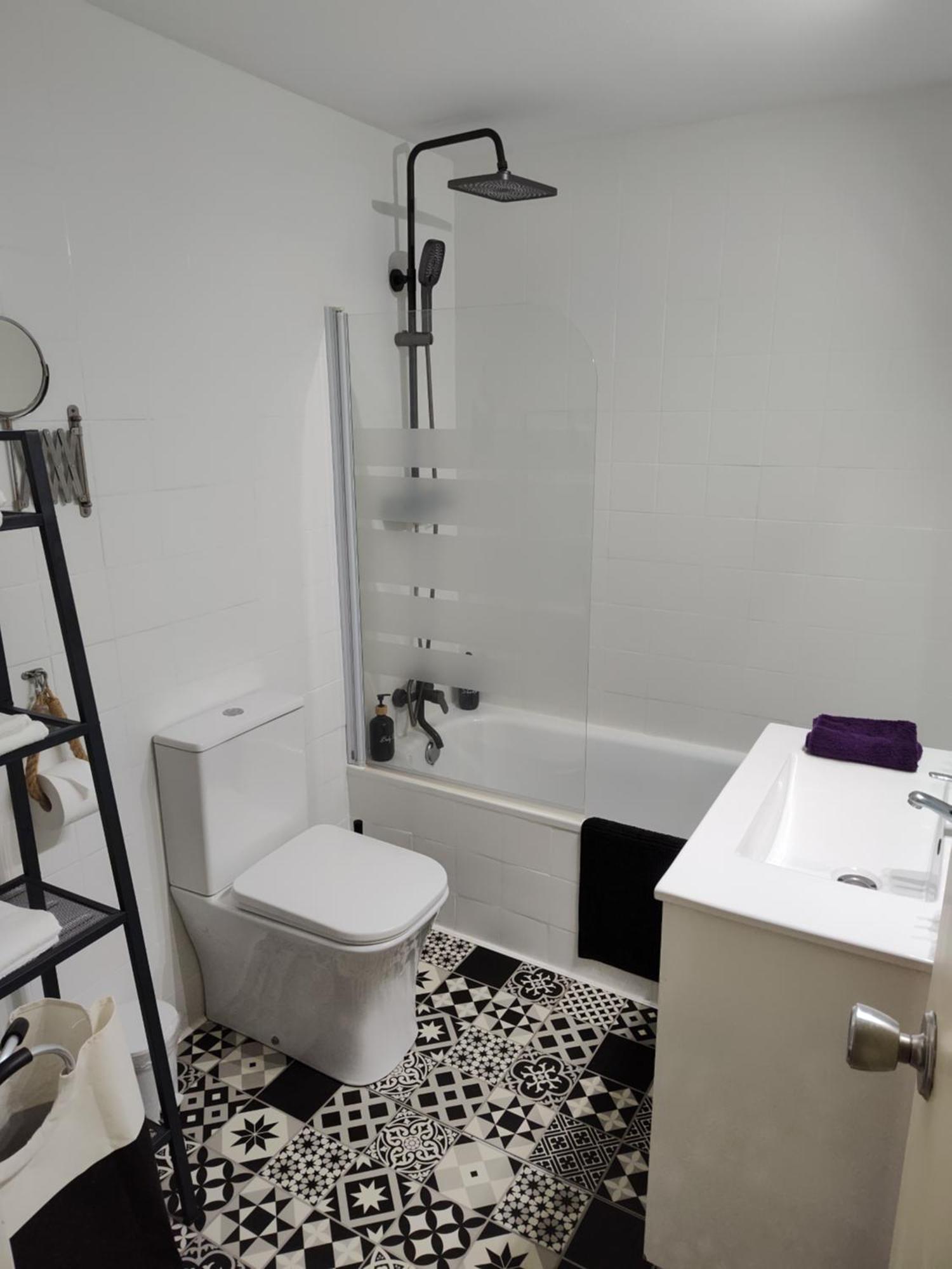 Apartamento Entero Con Desayuno Incluido Y Parking Gratuito, A 3 Km De Playa Con Aire Acondicionado Muskiz Exterior foto